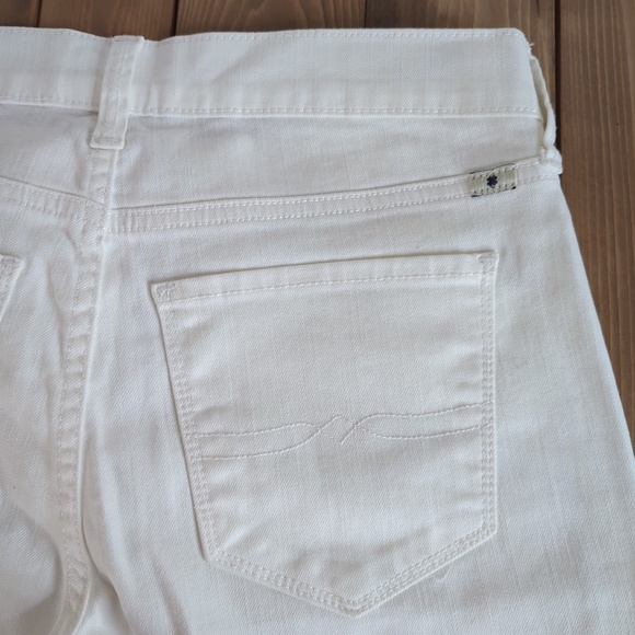Lucky Brand White Cropped Jeans - Picture 14 of 14